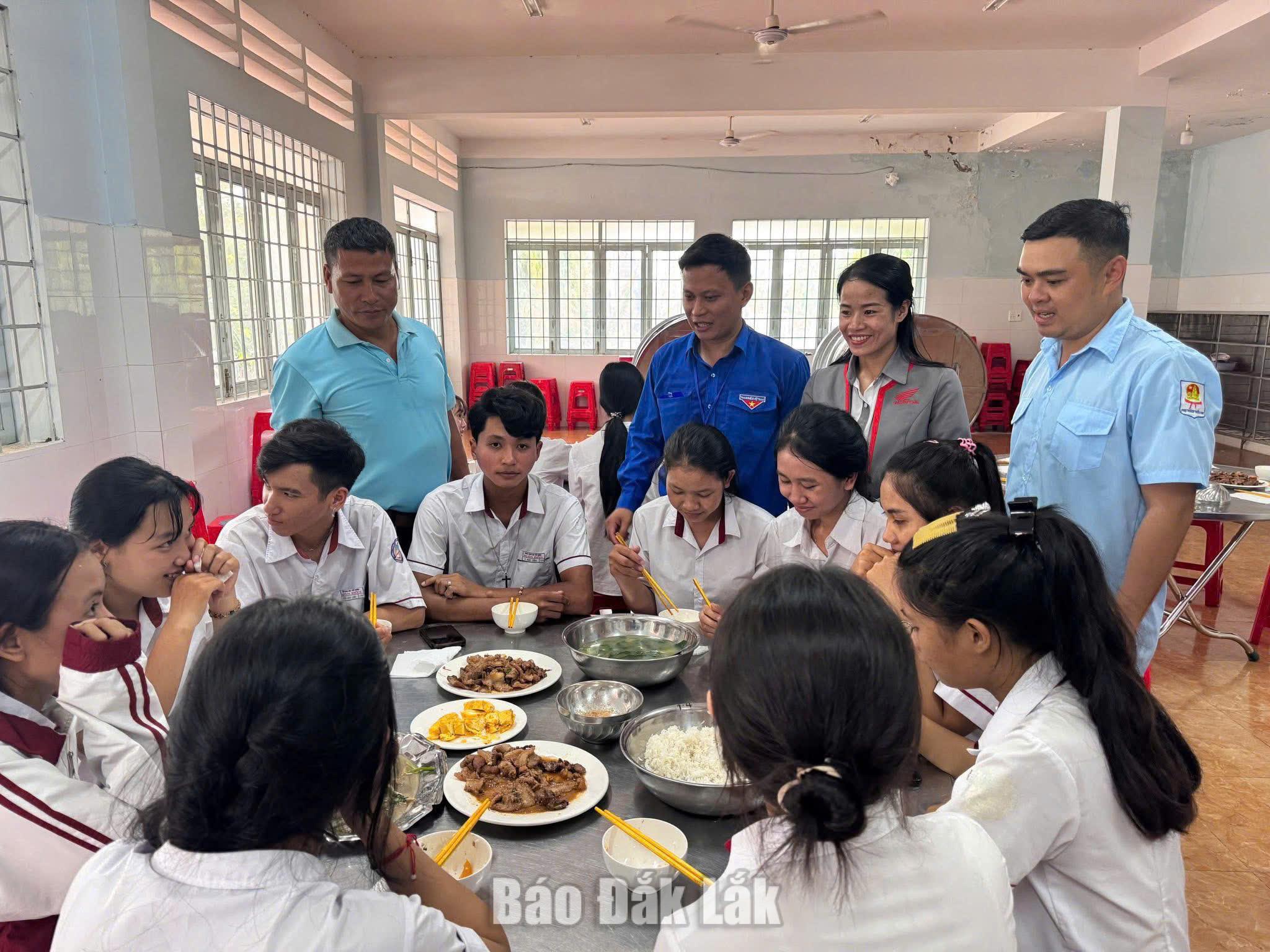 Hơn 35.000 thí sinh Đắk Lắk hoàn thành Kỳ thi tốt nghiệp THPT năm 2026 4 Để