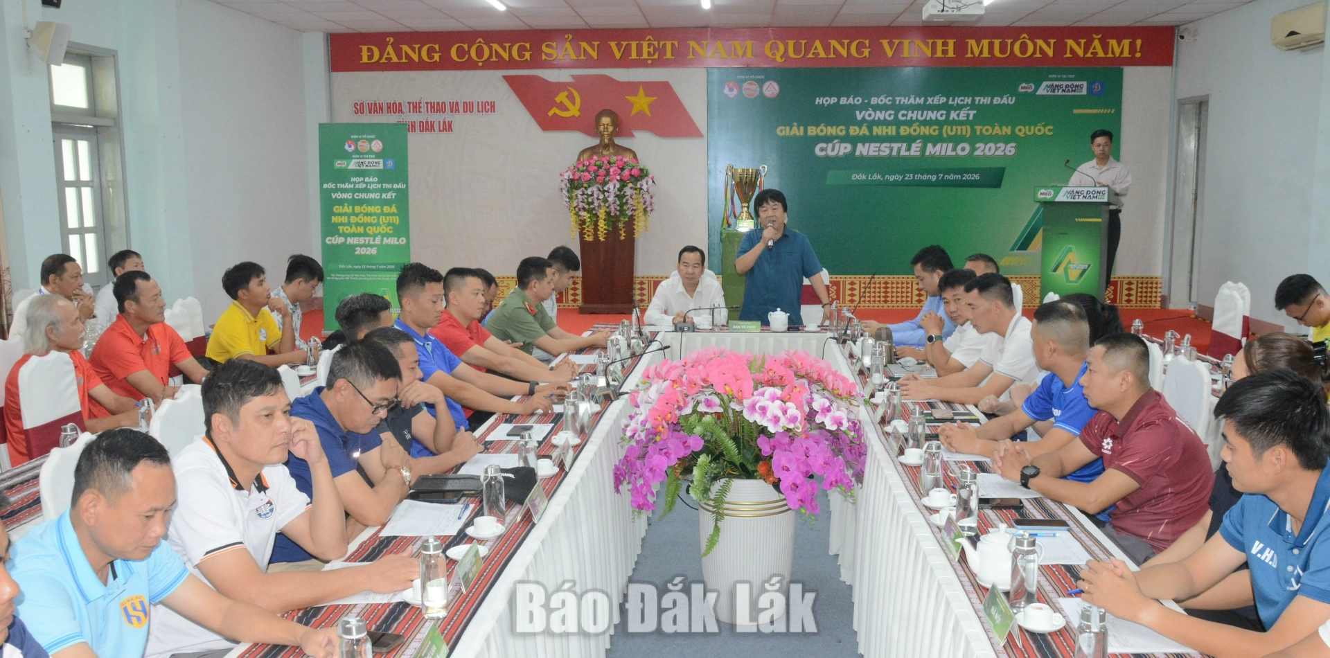 Họp báo Vòng chung kết Giải bóng đá Nhi đồng (U11) toàn quốc Cúp Nestlé MILO 2026 2 Các đại biểu tham dự buổi họp báo.