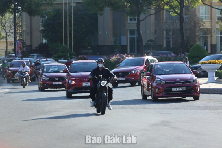 Đắk Lắk: Gần 9.000 xe ô tô đăng ký mới trong 6 tháng