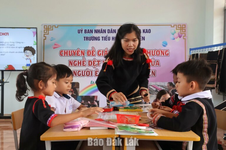 Đưa di sản văn hóa Tây Nguyên vào trường học