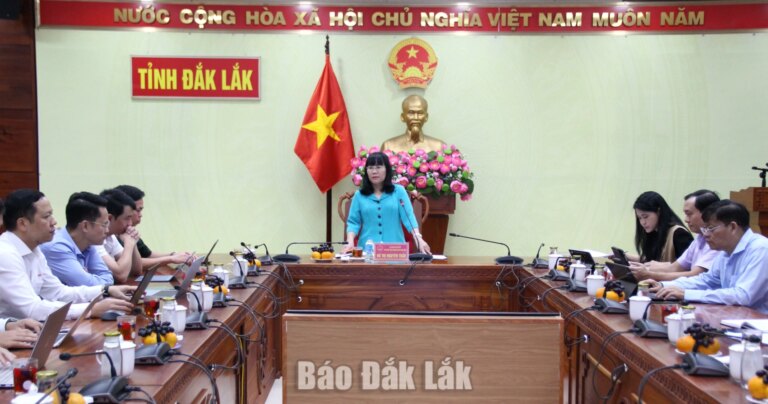 Lãnh đạo UBND tỉnh Đắk Lắk làm việc với Viettel Đắk Lắk