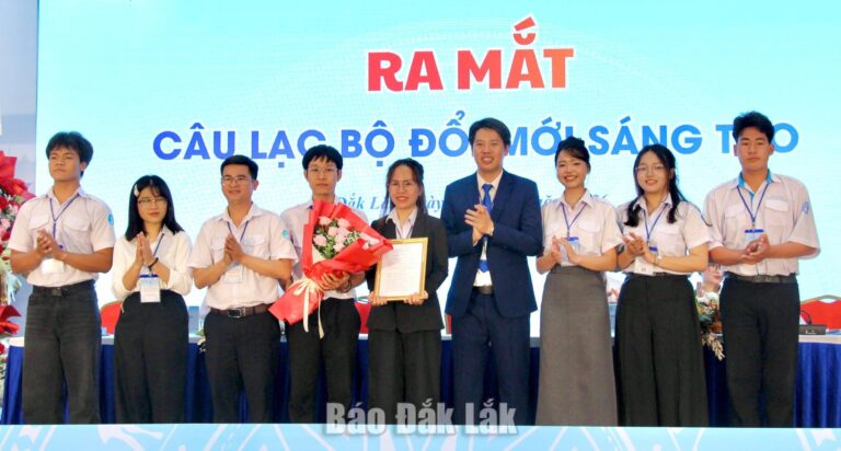 Ra mắt Câu lạc bộ Chuyển đổi số và Đổi mới sáng tạo