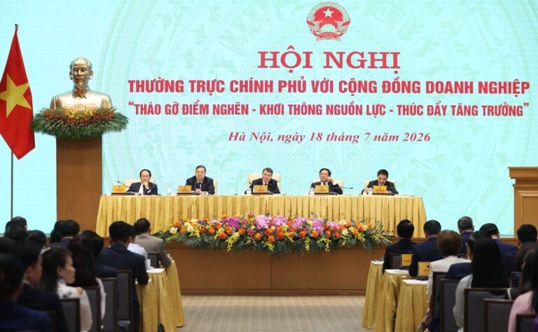 Tháo gỡ điểm nghẽn - Khơi thông nguồn lực
