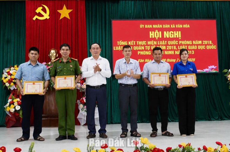 Vân Hòa tổng kết thực hiện các luật về quốc phòng