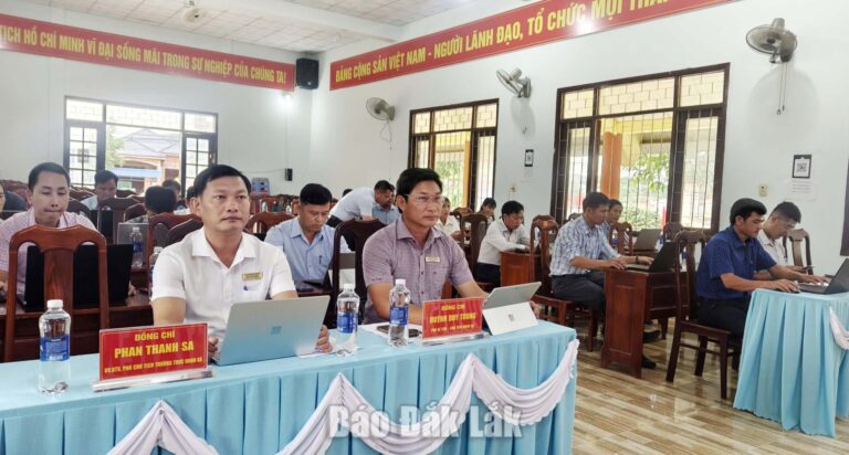 Xã Cư Pui tập huấn đánh giá công việc theo KPI