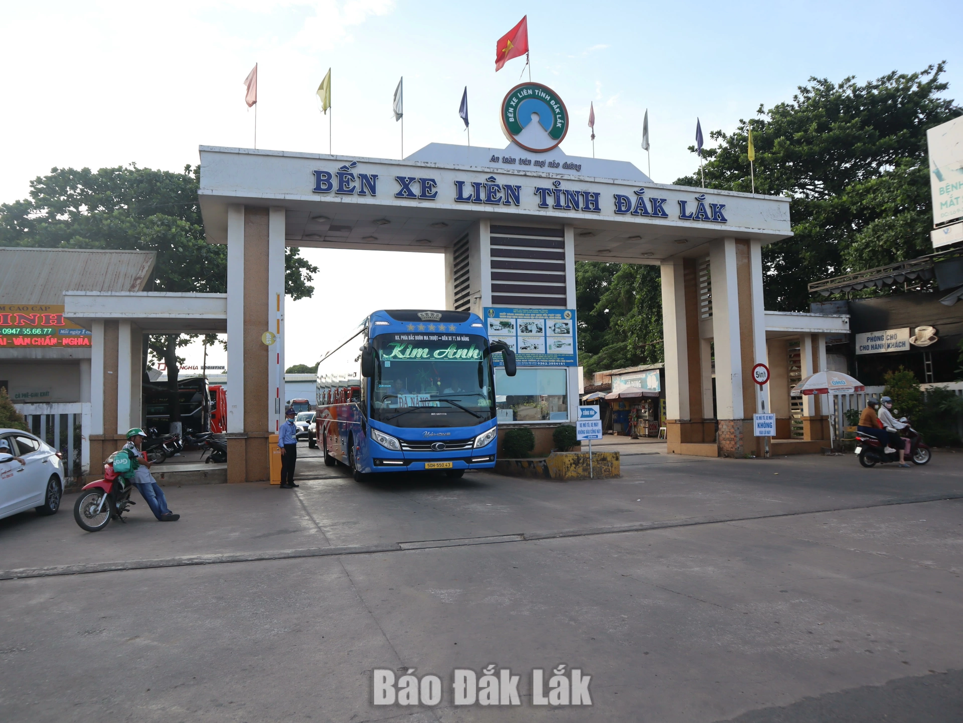 Đắk Lắk công bố danh mục 237 điểm dừng đón, trả khách cố định bằng xe ô tô 1 Phương tiện xuất bến tại Bến xe liên tỉnh Đắk Lắk.