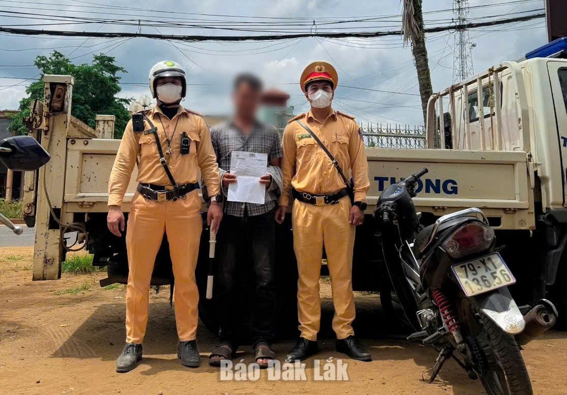 Một trường hợp điều khiển phương tiện mà trong cơ thể có chất ma túy bị lực lượng Cảnh sát giao thông phát hiện trong quá trình tuần tra, kiểm soát.