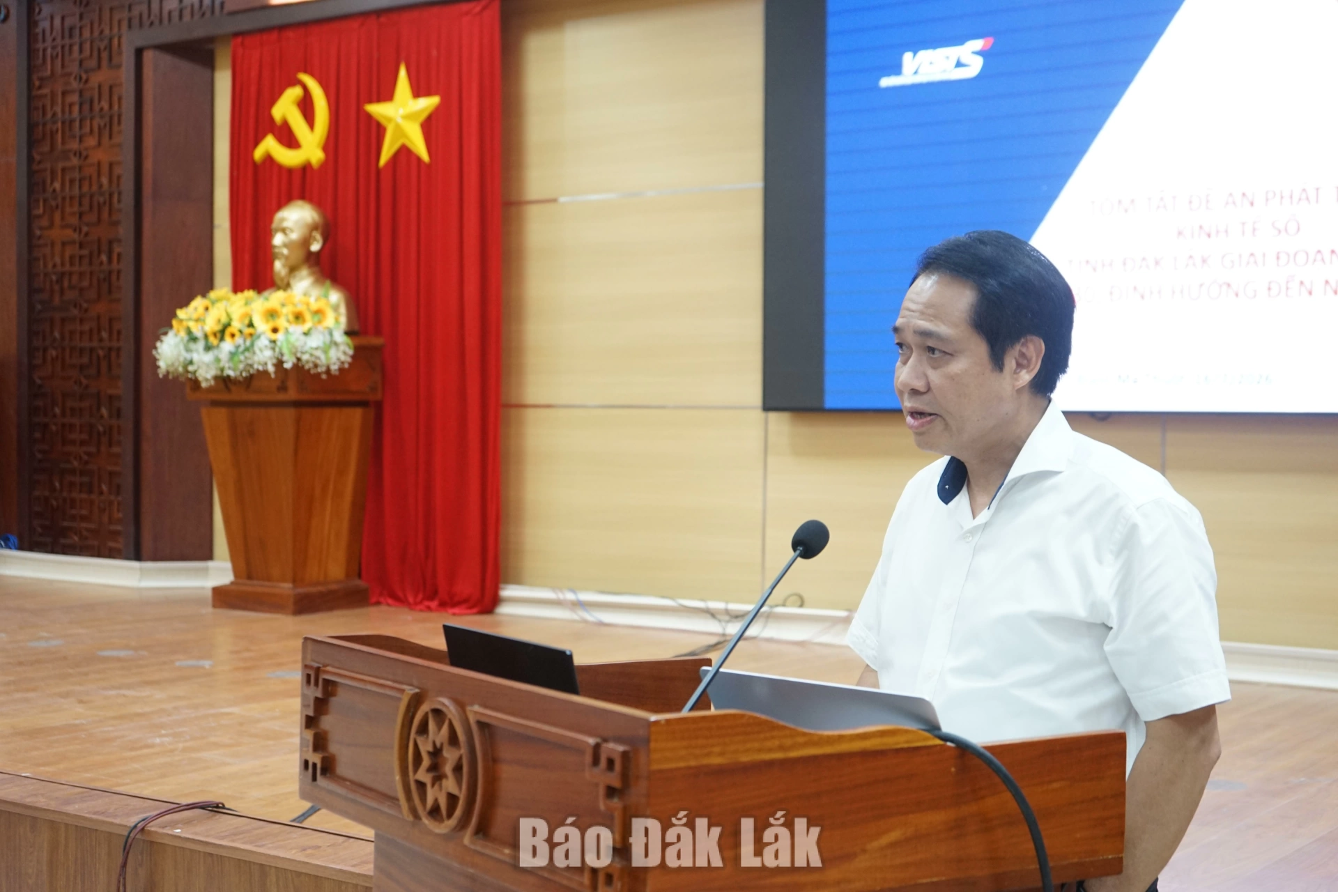 Lấy ý kiến góp ý dự thảo Đề án “Phát triển kinh tế số tỉnh Đắk Lắk giai đoạn 2026 - 2030, định hướng đến năm 2045” 3 TS. Đặng Văn Tâm, Phó Viện trưởng Viện Chiến lược - Học viện Chiến lược KH&CN