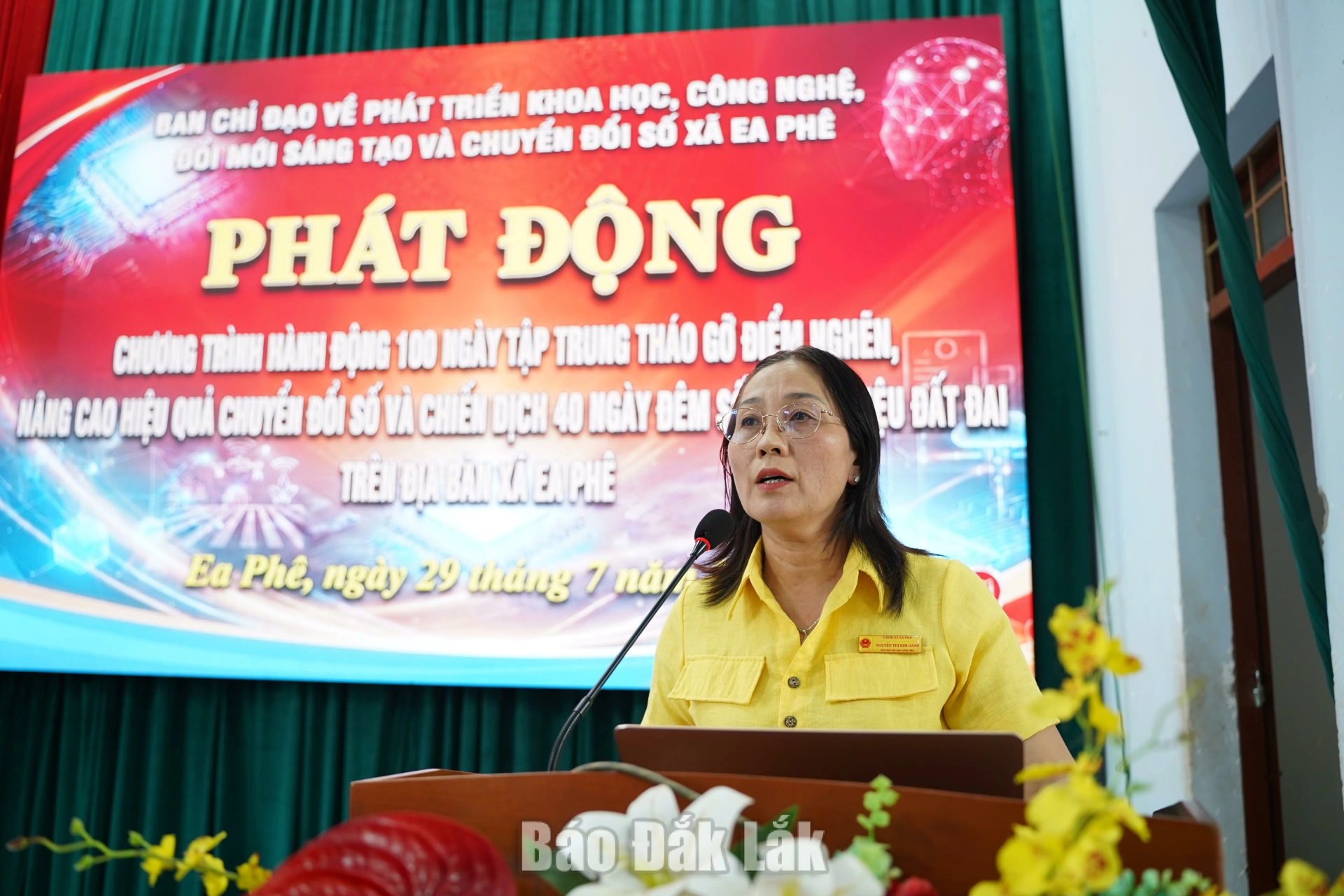 Xã Ea Phê nâng cao hiệu quả chuyển đổi số 1 Chủ tịch UBND xã Ea Phê Nguyễn Thị Kim Oanh phát biểu tại lễ phát động.