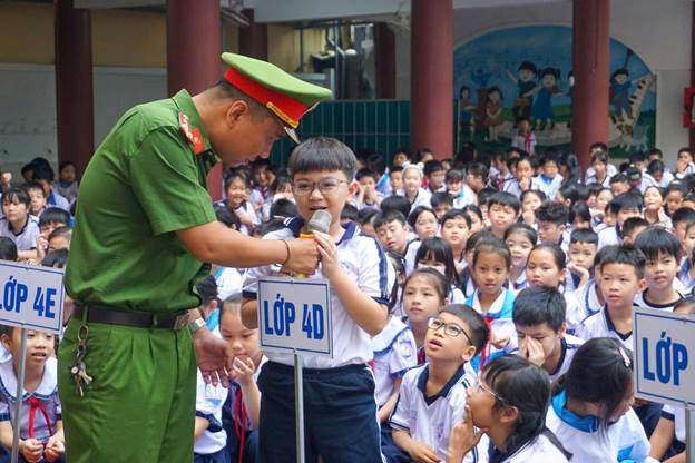Đắk Lắk: Công an phường Buôn Ma Thuột đẩy mạnh tuyên truyền pháp luật trong trường học 1 h12