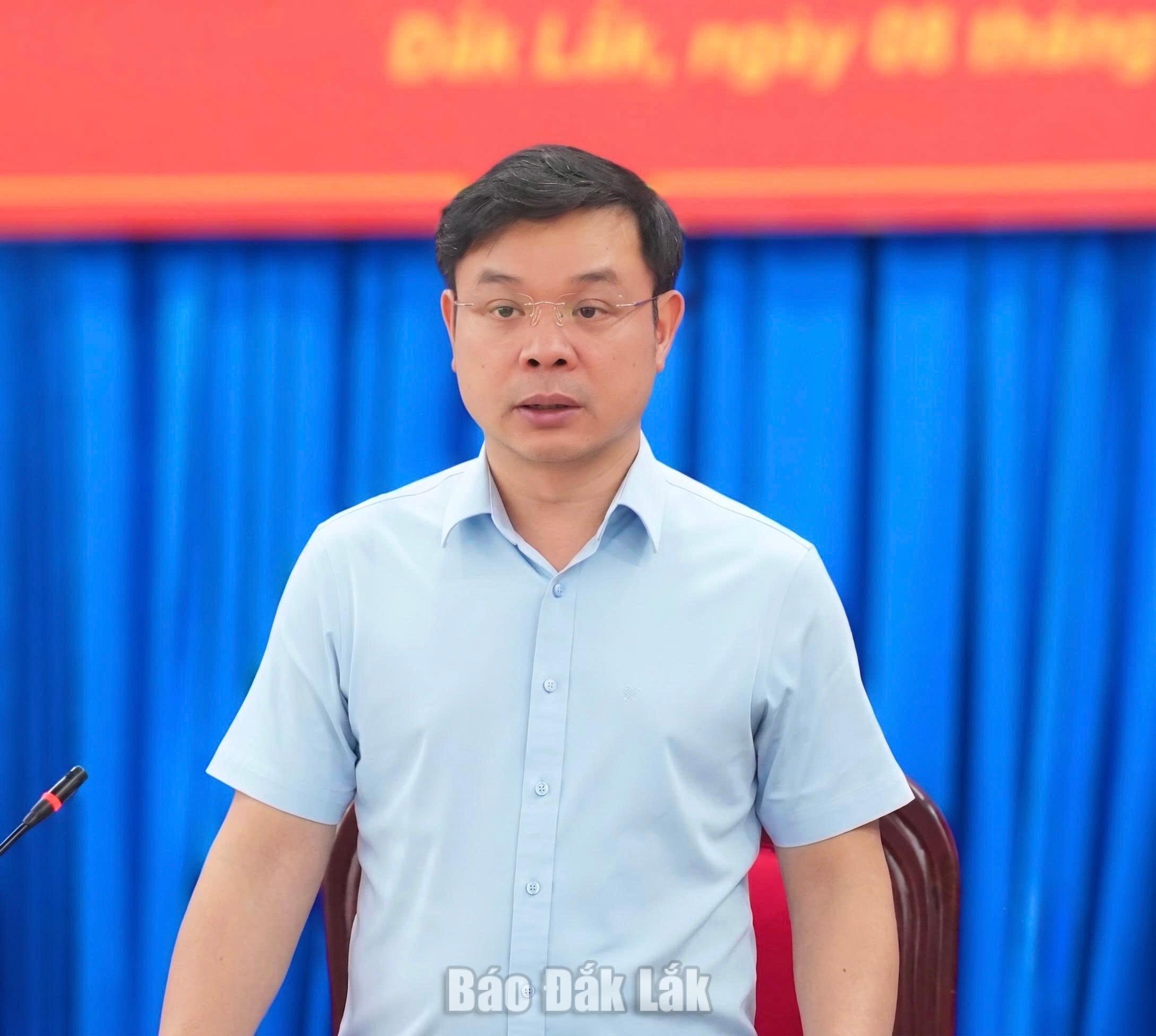 Đỗ Hữu Huy, Ủy viên dự khuyết Trung ương Đảng, Phó Bí thư Tỉnh ủy, Chủ tịch UBND tỉnh phát biểu tại hội nghị.