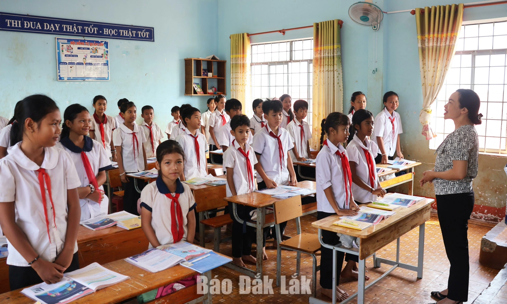 Hoàn thành sắp xếp cơ sở giáo dục mầm non, phổ thông công lập trước 30/8 1 Giờ học chính khóa của học sinh Trường Tiểu học Lê Thị Hồng Gấm (xã Quảng Phú).