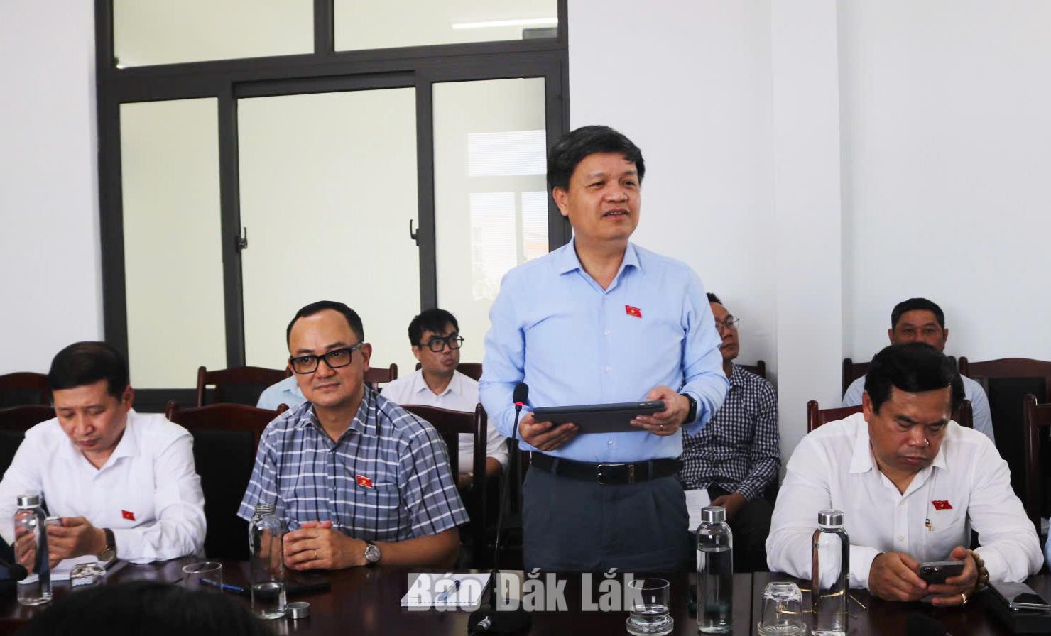 Đồng chí Tạ Đình Thi, Phó Chủ nhiệm Ủy ban Khoa học, Công nghệ và Môi trường của Quốc hội phát biểu kết luận buổi khảo sát.