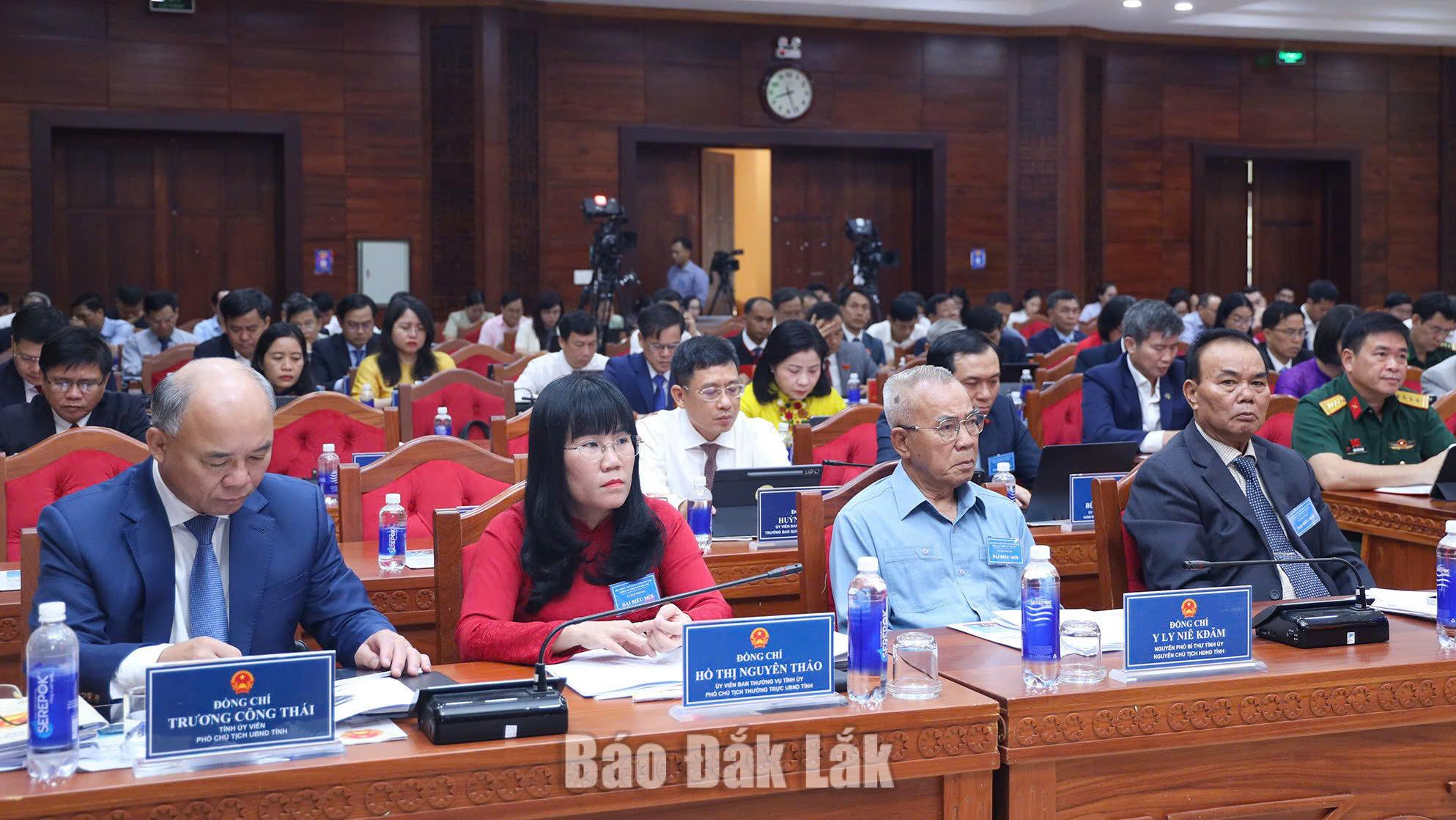 Đắk Lắk: Thúc đẩy tăng trưởng bứt phá trong 6 tháng cuối năm 2026 4 Đại biểu tham dự phiên làm việc.
