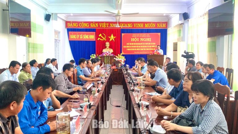 100% hồ sơ thủ tục hành chính được số hóa tại xã Sông Hinh