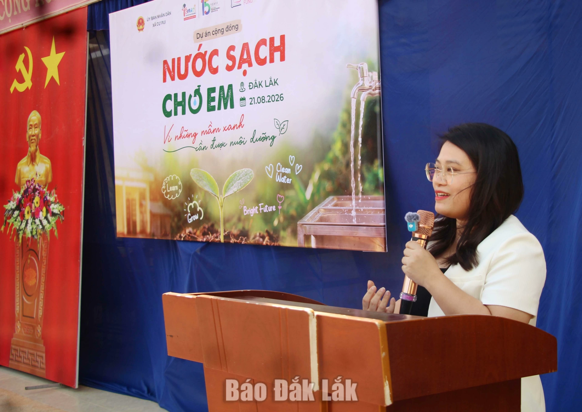 Bà Phan Thị Lan Phương, Giám đốc Chi nhánh iSMART Education tại Đắk Lắk phát biểu tại chương trình.