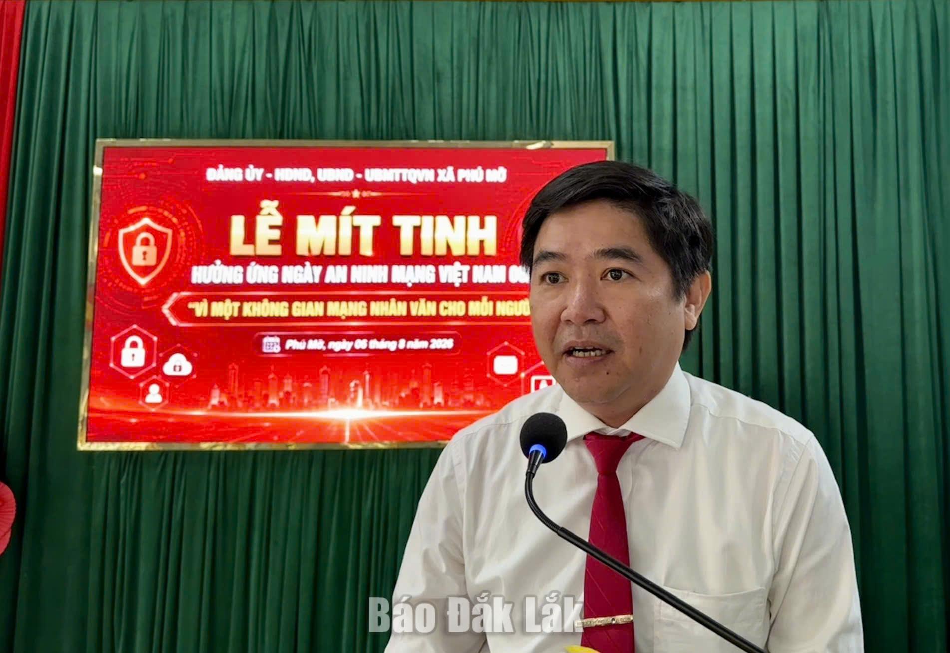 Xã Phú Mỡ tăng cường công tác bảo đảm an ninh mạng 1 Bí thư Đảng ủy, Chủ tịch HĐND xã Phú Mỡ Bùi Xuân Cường phát biểu phát động.