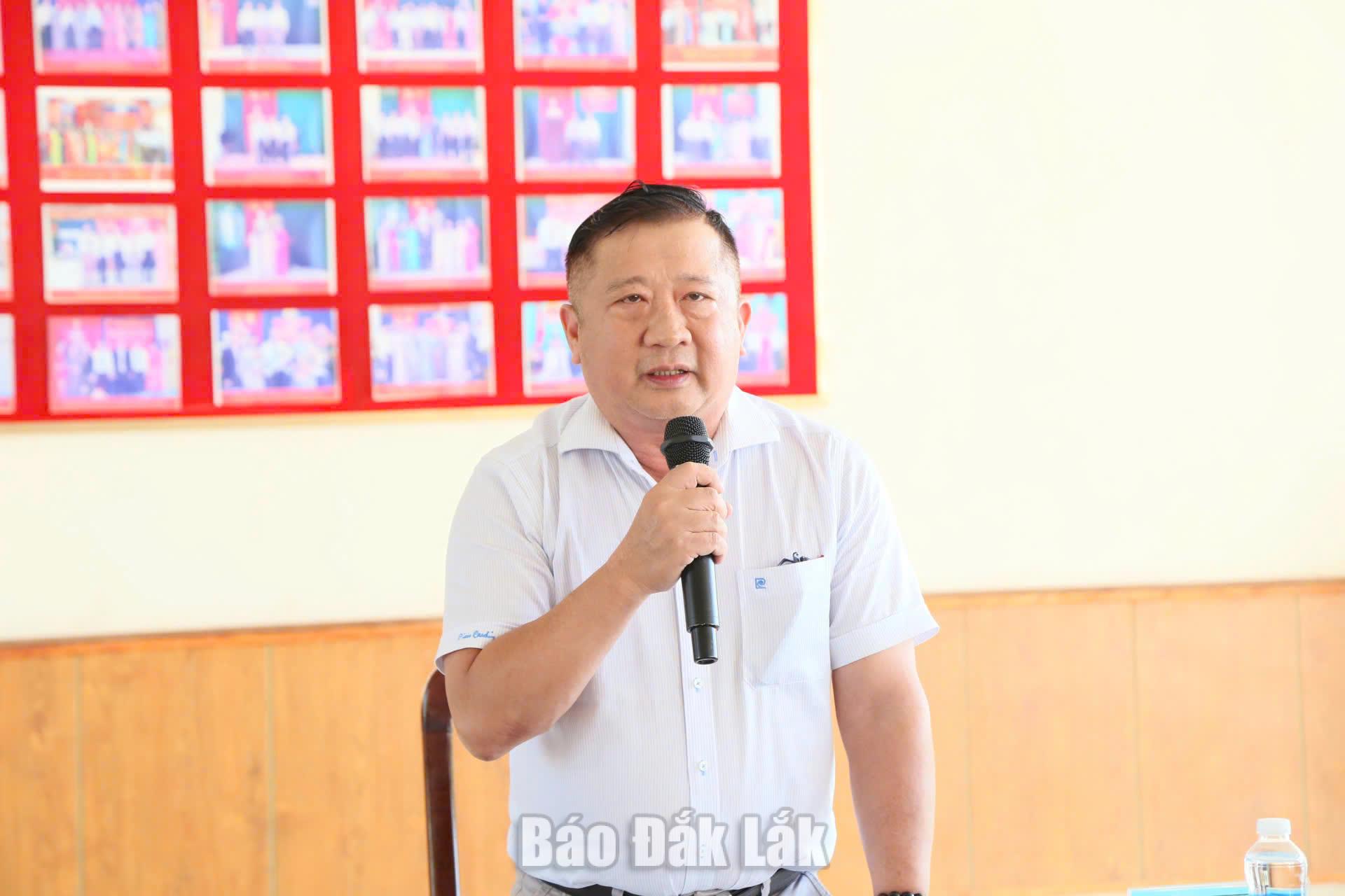 Toàn tỉnh có 9 cơ sở y tế đã thay thế bệnh án giấy bằng bệnh án điện tử 1 Phó Giám đốc Sở Y tế Phạm Minh Hữu phát biểu tại buổi làm việc.