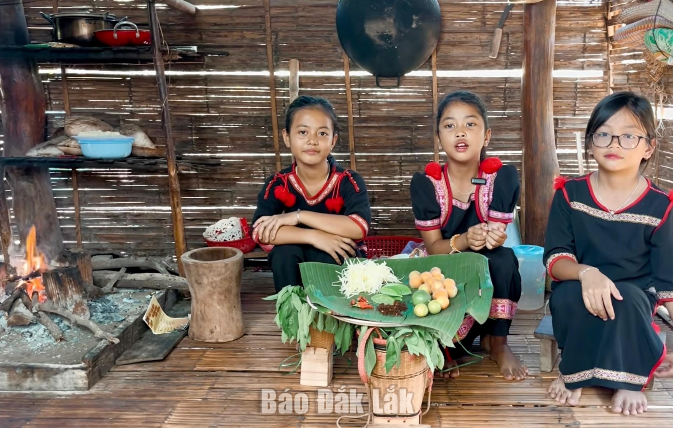 Từ căn bếp gia đình, H’LuNa Niê Ksơr kể câu chuyện về văn hóa ẩm thực của người Ê Đê
