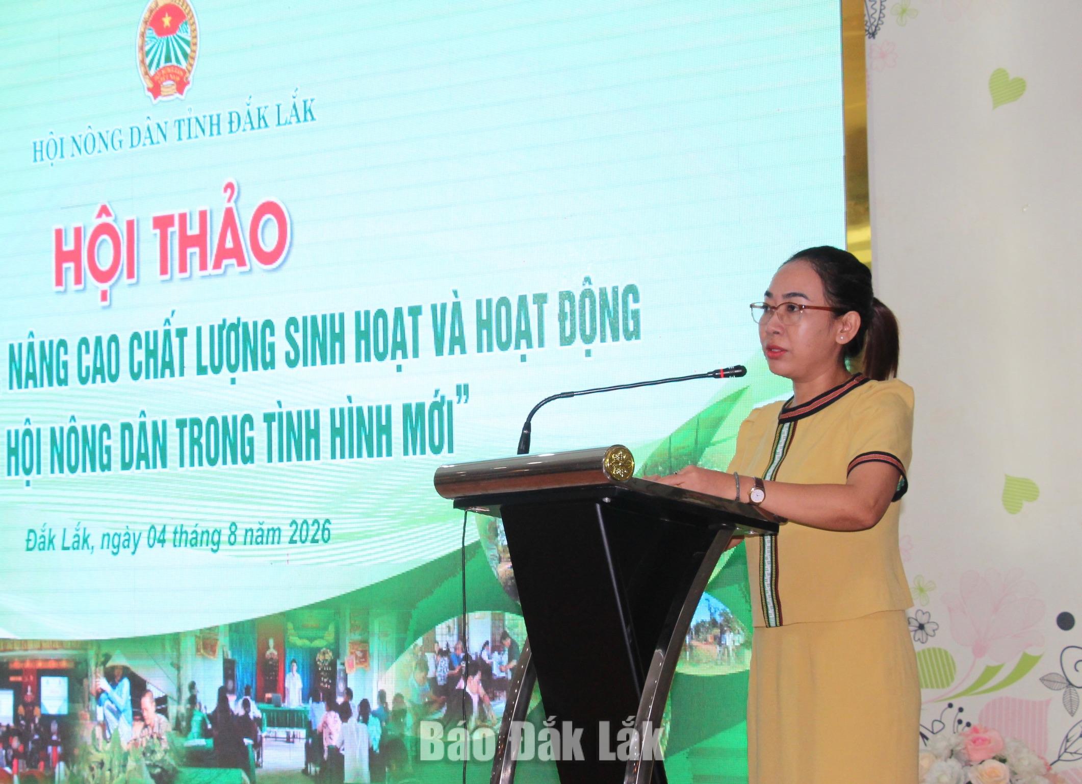 Chủ tịch Hội Nông dân tỉnh H Giang Niê phát biểu khai mạc