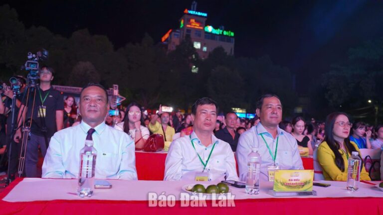 Đắk Lắk sôi động đêm đại nhạc hội