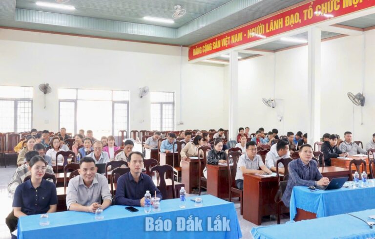 Phú Xuân tổ chức lớp bồi dưỡng kiến thức, kỹ năng số cho tổ công nghệ số cộng đồng 