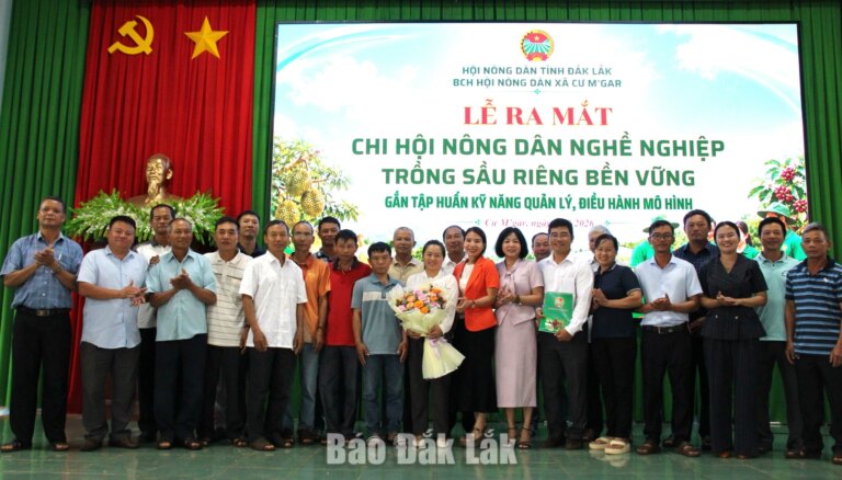 Xã Cư M’gar ra mắt Chi hội sầu riêng bền vững