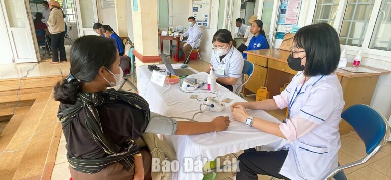 Xã Đắk Phơi triển khai khám sức khỏe lưu động cho người dân