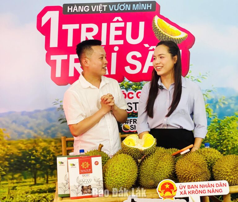 Xã Krông Năng: Bán hơn 24 tấn sầu riêng sau 4 phiên livestream