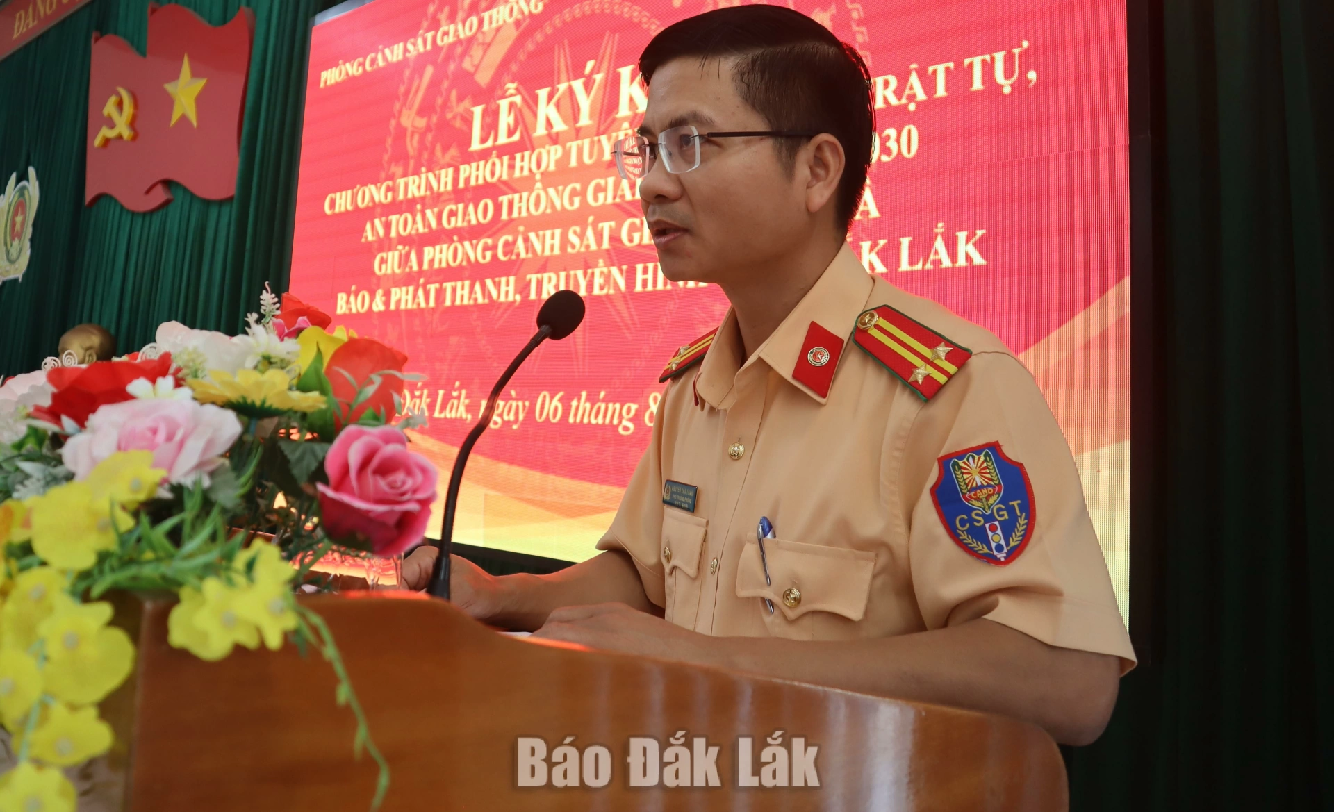 Trung tá Nguyễn Văn Thành, Phó Trưởng Phòng CSGT, Công an tỉnh phát biểu tại lễ ký kết.