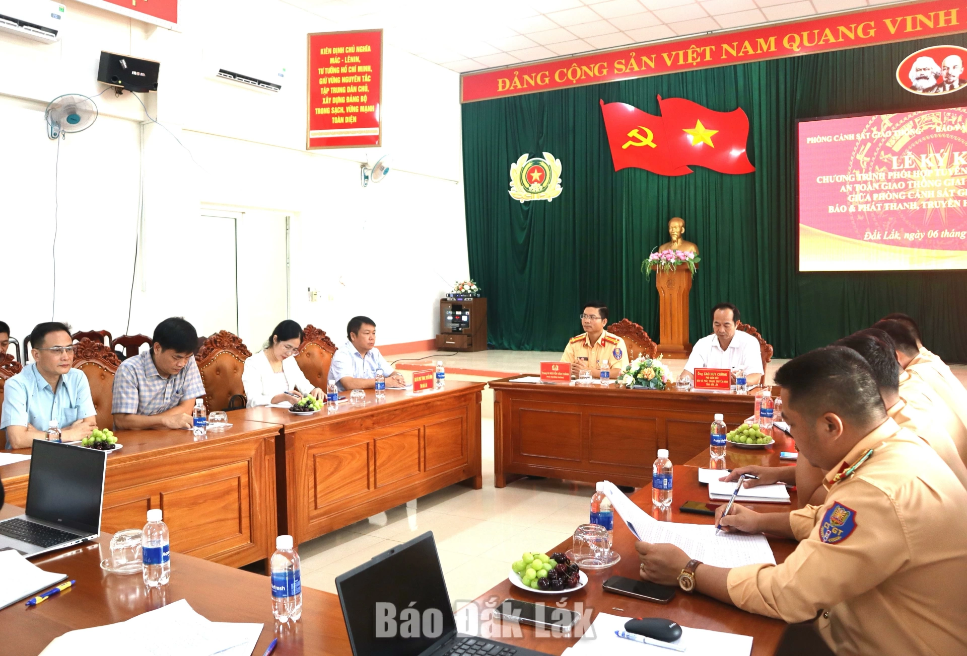 Đại biểu hai đơn vị tham dự Lễ ký kết Quy chế phối hợp giai đoạn 2026 – 2030.