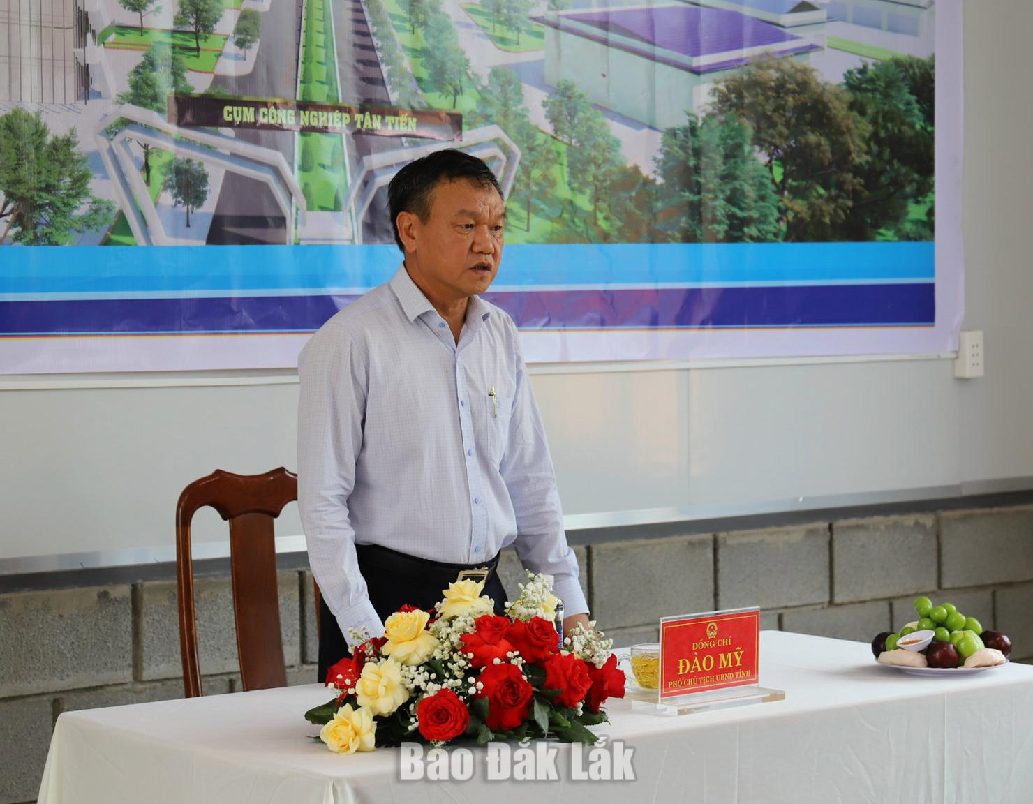 Phó Chủ tịch UBND tỉnh Đào Mỹ yêu cầu UBND xã Tân Tiến và chủ đầu tư khẩn trương rà soát, hoàn thiện toàn bộ thủ tục pháp lý, quy hoạch và hồ sơ dự án theo đúng quy định để tổ chức khởi công trước khi triển khai thi công.