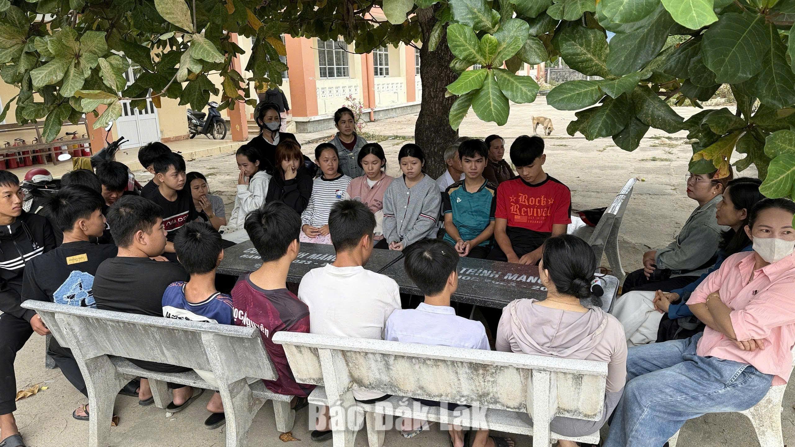 Cho phép mở lớp giáo dục thường xuyên tại Trường THPT Phan Chu Trinh 1 Học sinh và phụ huynh các em học sinh không trúng tuyển Kỳ tuyển sinh vào lớp 10 của Trường THPT Phan Chu Trinh vui mừng vì đã có cơ hội tiếp tục học.