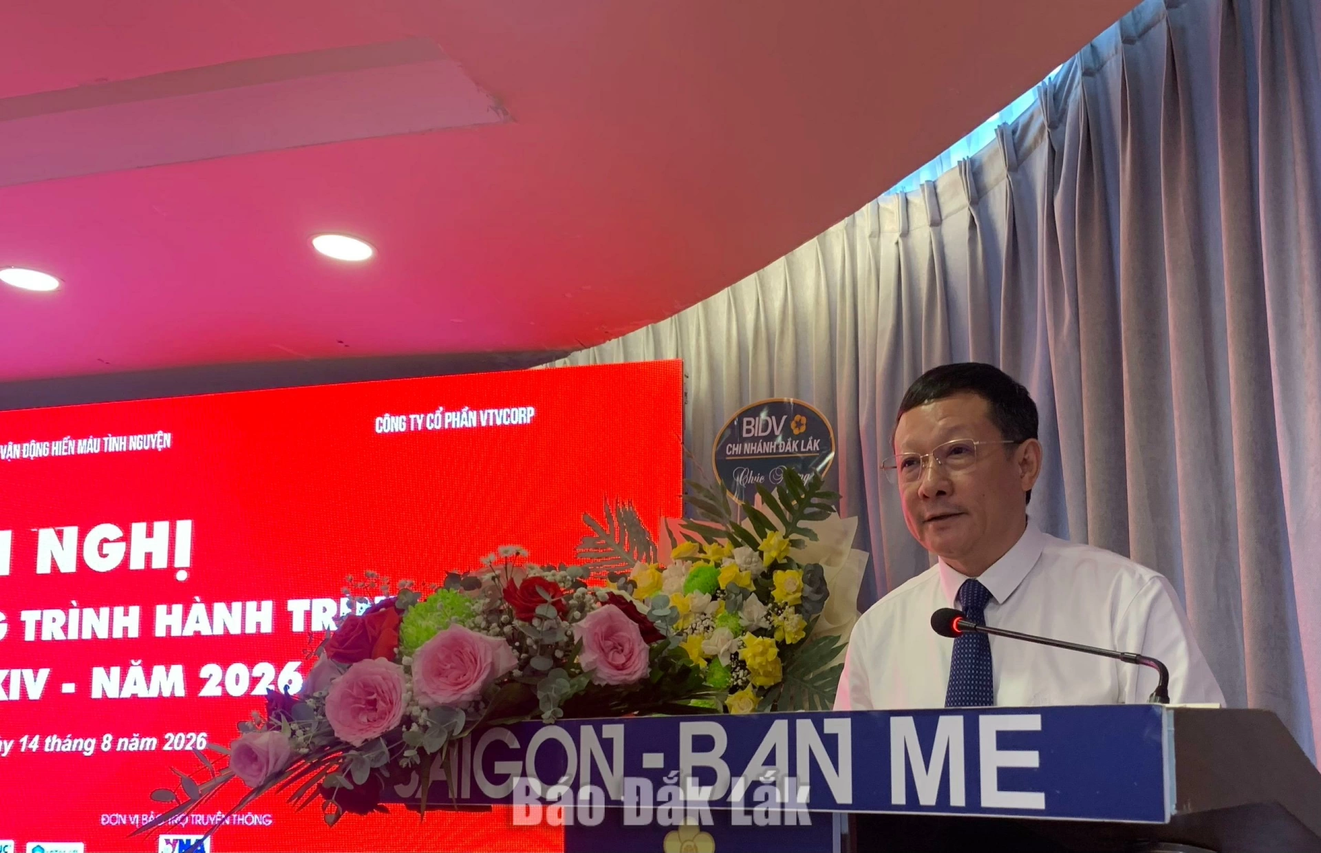 Tổng kết Chương trình Hành trình Đỏ lần thứ XIV năm 2026 2 PGS.TS. Vũ Đức Bình, Phó Viện trưởng Viện Huyết học – Truyền máu Trung ương, Phó trưởng Ban tổ chức Hành trình Đỏ phát biểu khai mạc hội nghị.