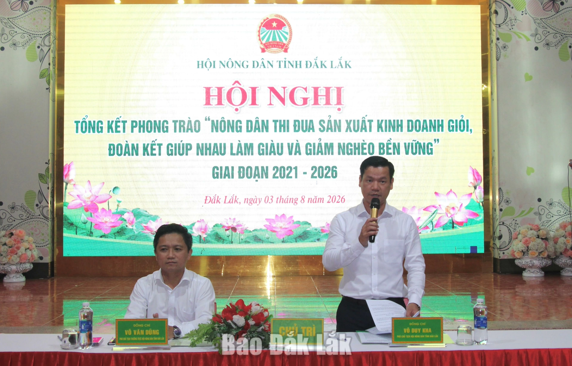 chủ trì hội nghị