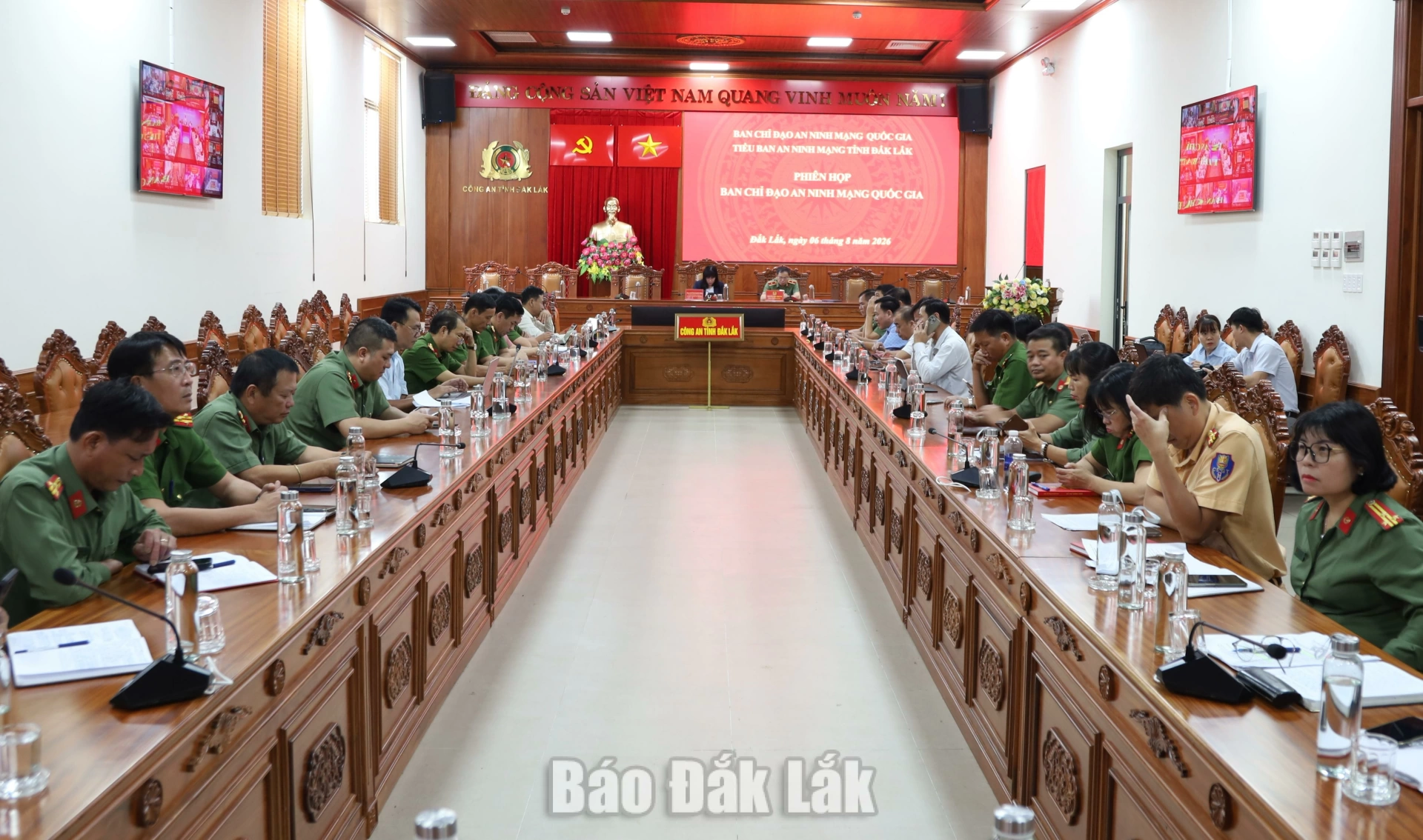 Chủ động bảo vệ chủ quyền số quốc gia 4 Toàn cảnh hội nghị tại điểm cầu tỉnh Đắk Lắk.