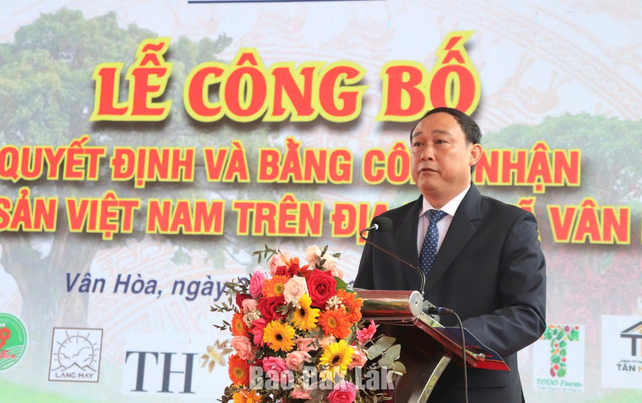 ông Nguyễn Minh Hoài, Phó Bí thư Đảng ủy, Chủ tịch UBND xã Vân Hòa phát biểu tại buổi lễ.