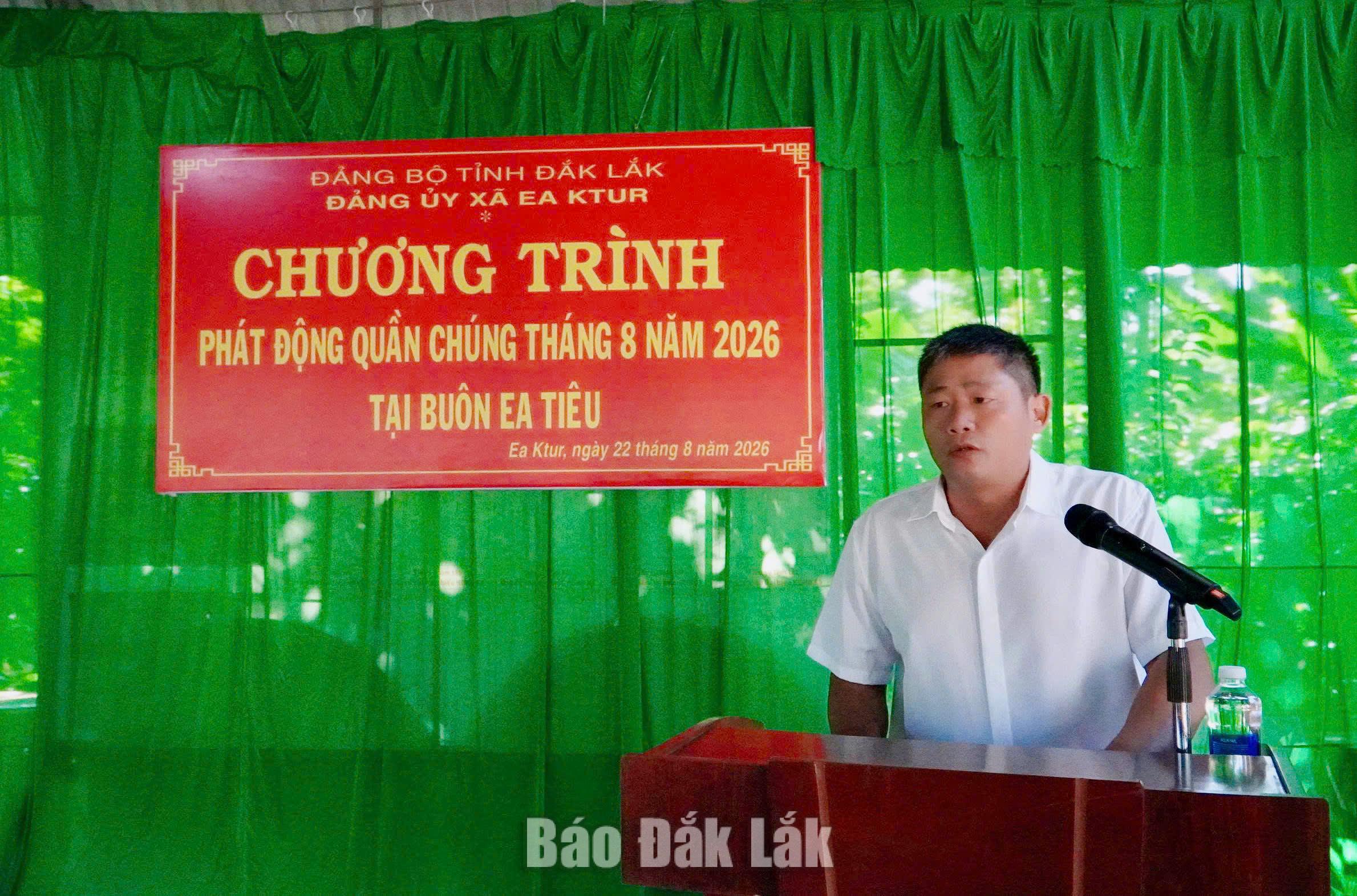 Xã Ea Ktur tăng cường tuyên truyền, đối thoại, giải quyết kiến nghị của nhân dân 2 Đồng chí Nguyễn Văn Hùng, Phó Bí thư Thường trực Đảng ủy xã phát biểu tại chương trình.