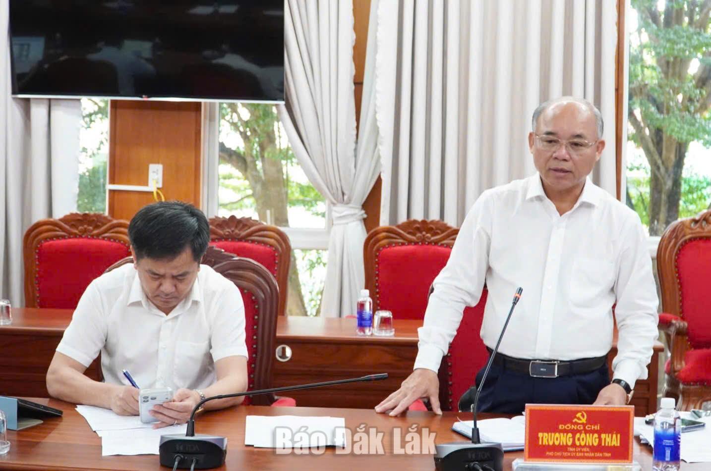 Đắk Lắk: Hoàn thành 4/10 mục tiêu phát triển văn hóa 2 Phó Chủ tịch UBND tỉnh Trương Công Thái phát biểu tại phiên họp.