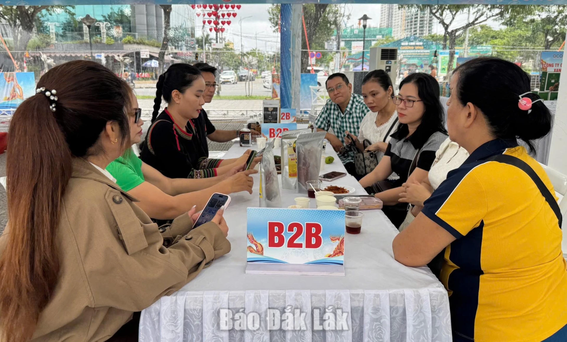 Kết nối giao thương, nâng tầm giá trị sản phẩm Đắk Lắk 3 Doanh nghiệp Đắk Lawsk và TP. Đà Nẵng tại phiên kết nối B2B.