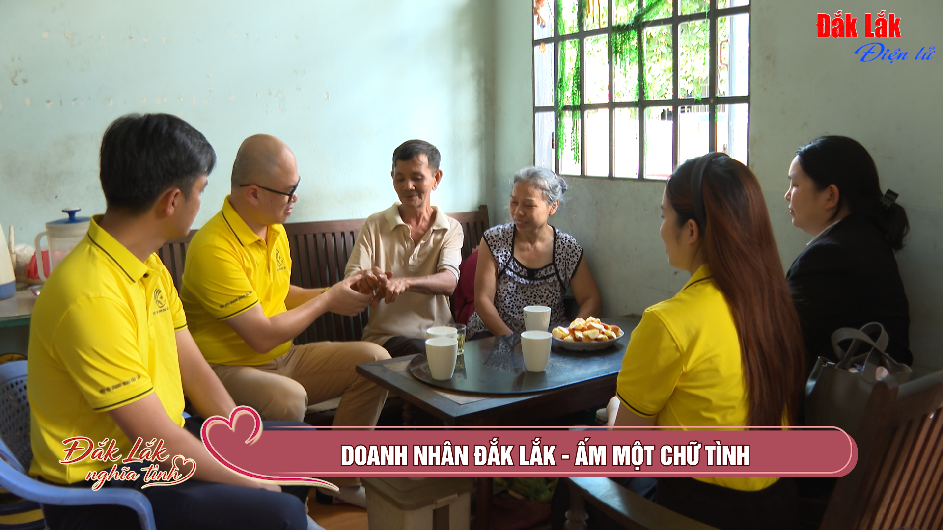Doanh nhân Đắk Lắk - Ấm một chữ tình
