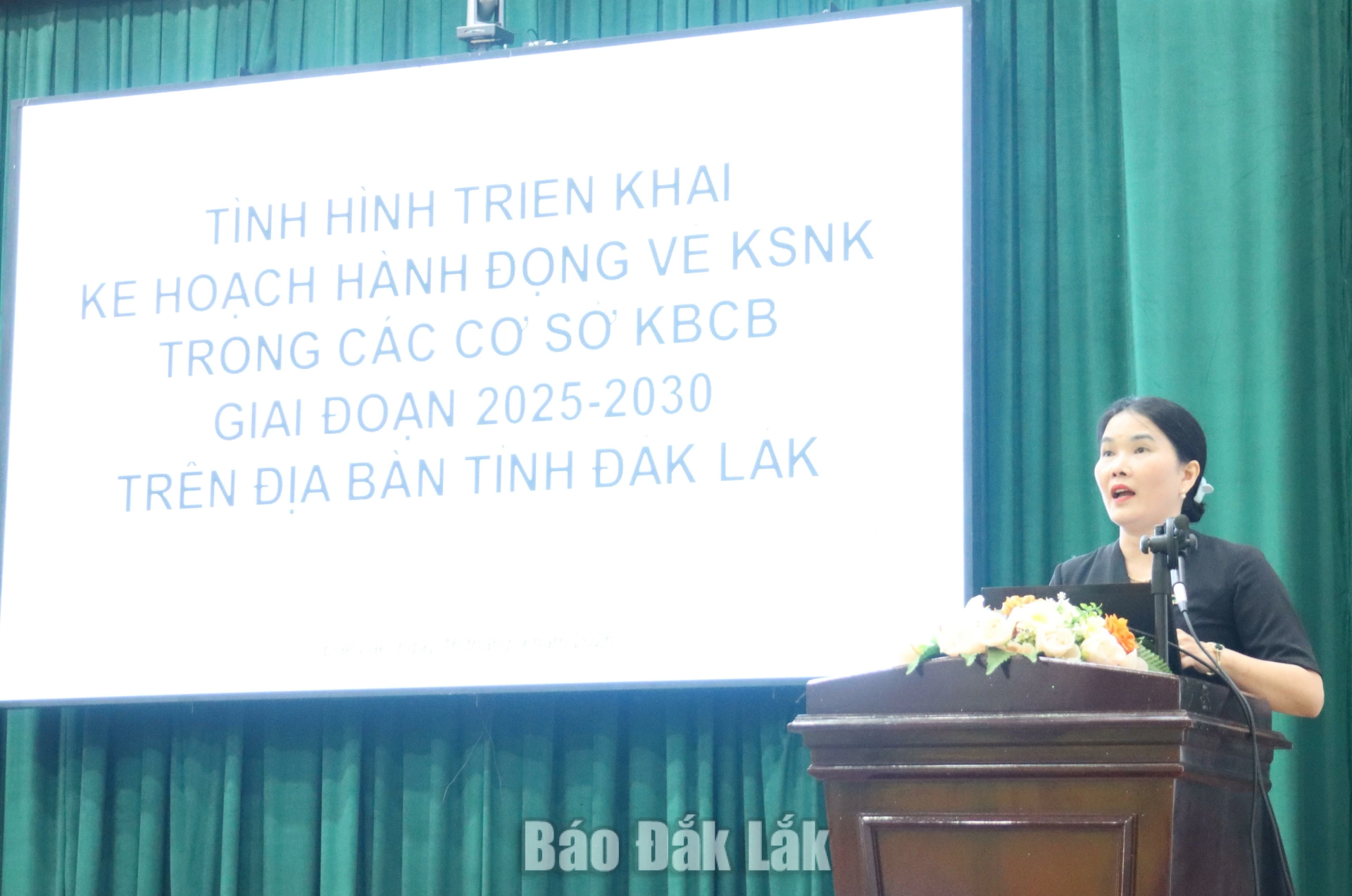 Đại diện Sở Y tế tham luận về