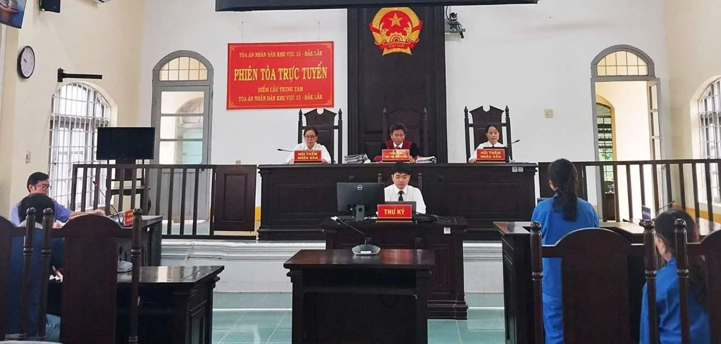 Quang cảnh phiên tòa sơ thẩm. Ảnh: Viện KSND tỉnh