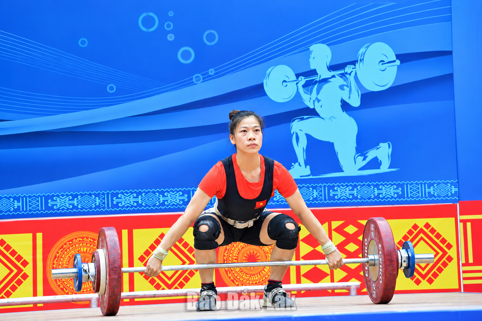 Vận động viên cử tạ Võ Thị Quỳnh Như đã vinh dự được đứng vào hàng ngũ đảng viên.