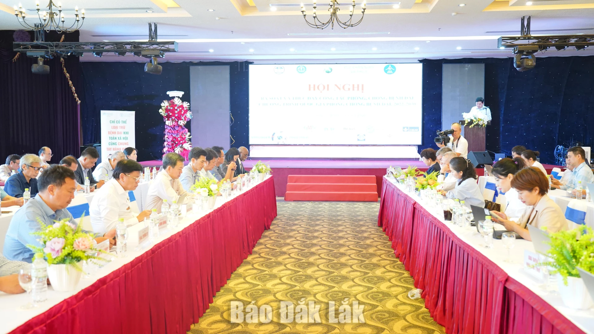 Tăng cường phối hợp liên ngành phòng, chống bệnh dại 1 Đại biểu tham dự tại hội nghị.