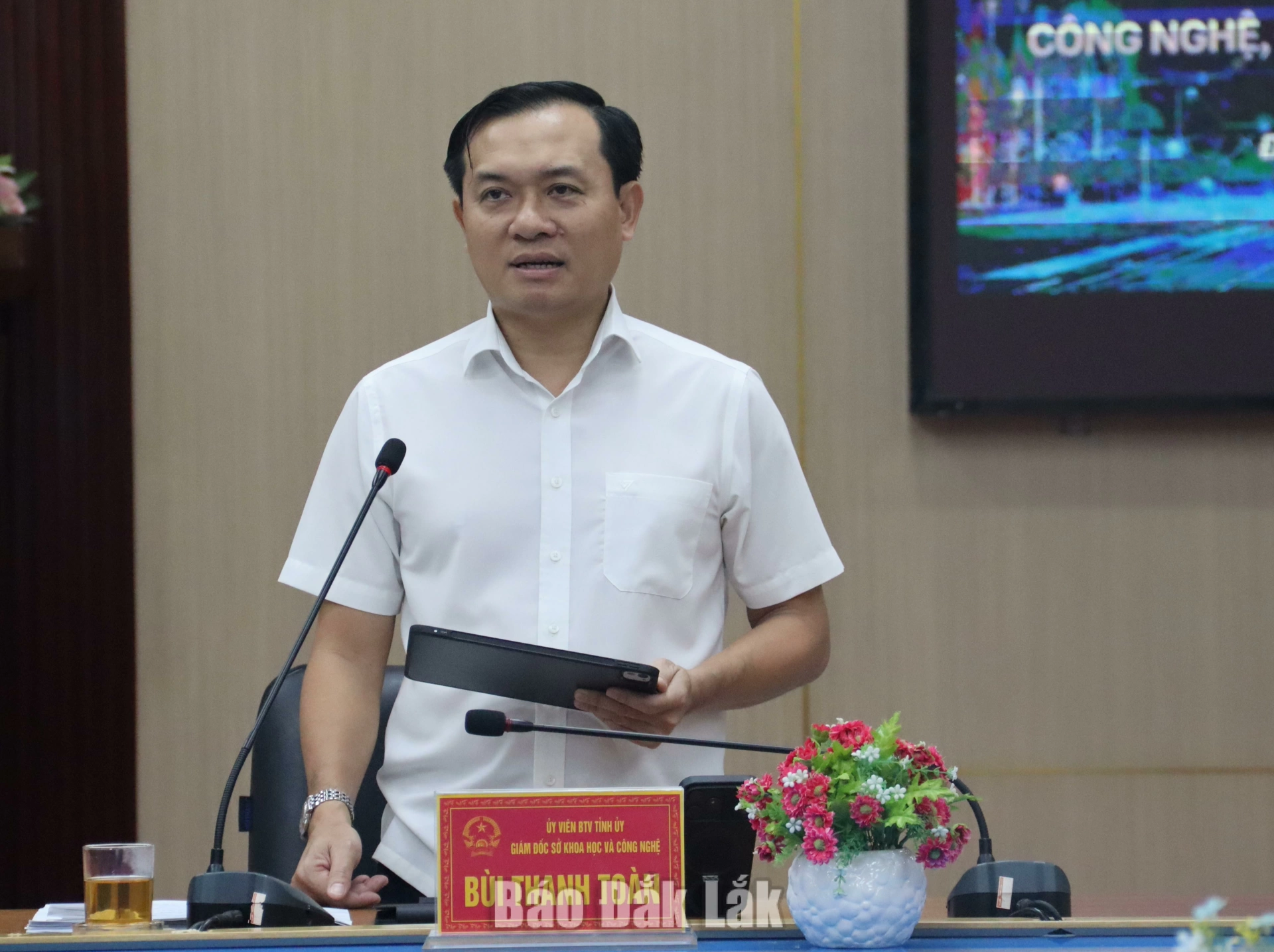 Đẩy nhanh tiến độ giải ngân các dự án khoa học công nghệ và chuyển đổi số 2 đồng chí Bùi Thanh Toàn, Ủy viên Ban Thường vụ Tỉnh ủy, Giám đốc Sở KH&CN
