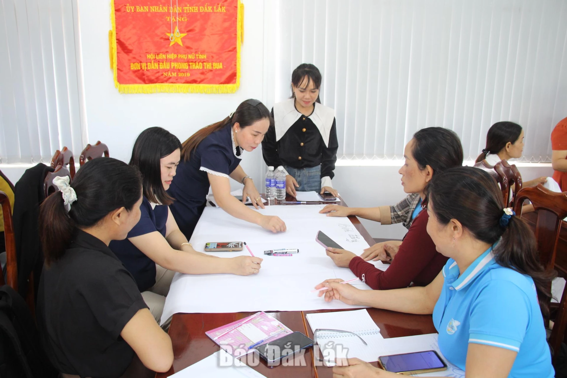 Học viên tham gia thực hành xây dựng ý tưởng truyền thông số.