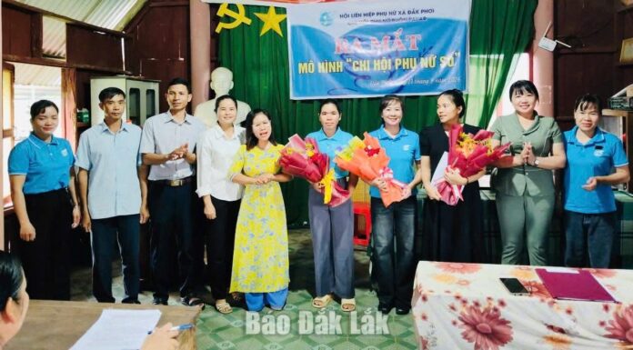 90 hội viên tham gia mô hình “Chi hội phụ nữ số” ở Đắk Phơi