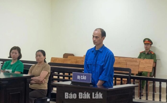 Án chung thân đối với kẻ bán vườn sầu riêng của người khác