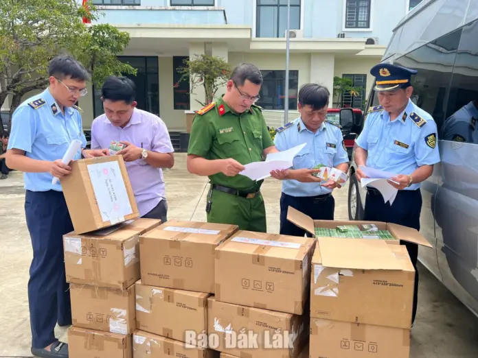 Đắk Lắk tiêu hủy hơn 10.700 đầu thuốc lá điện tử